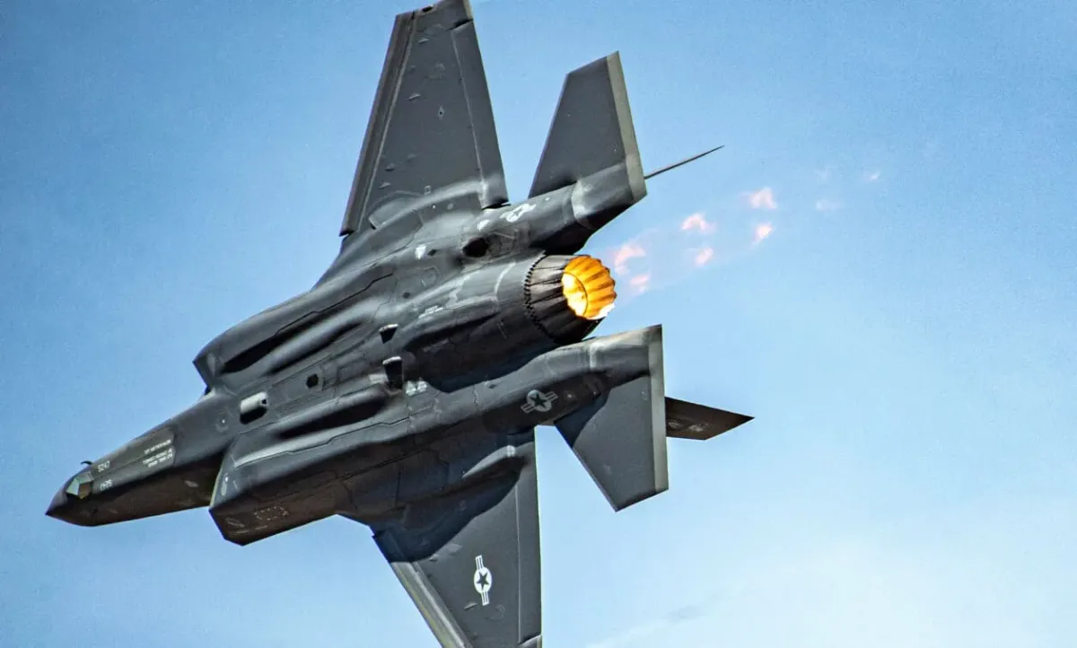 Noord-Amerikaanse vliegtuigen onderscheppen Russische toestellen bij Alaska